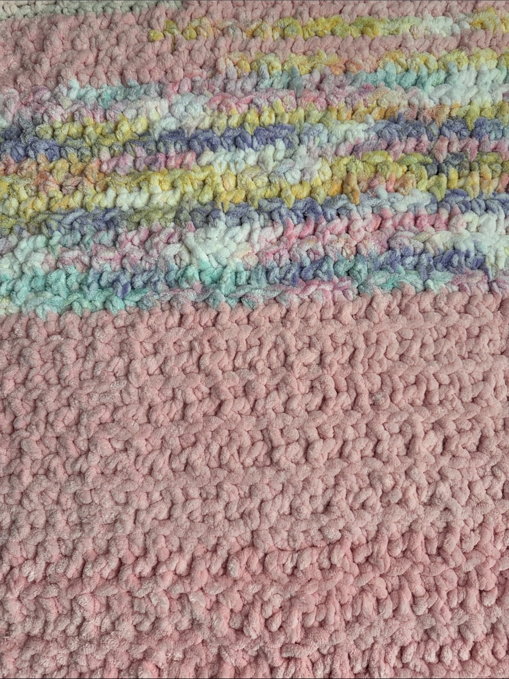 NWOT Plush Pink Pastel Patch Throw Blanket - Picture 5 of 5